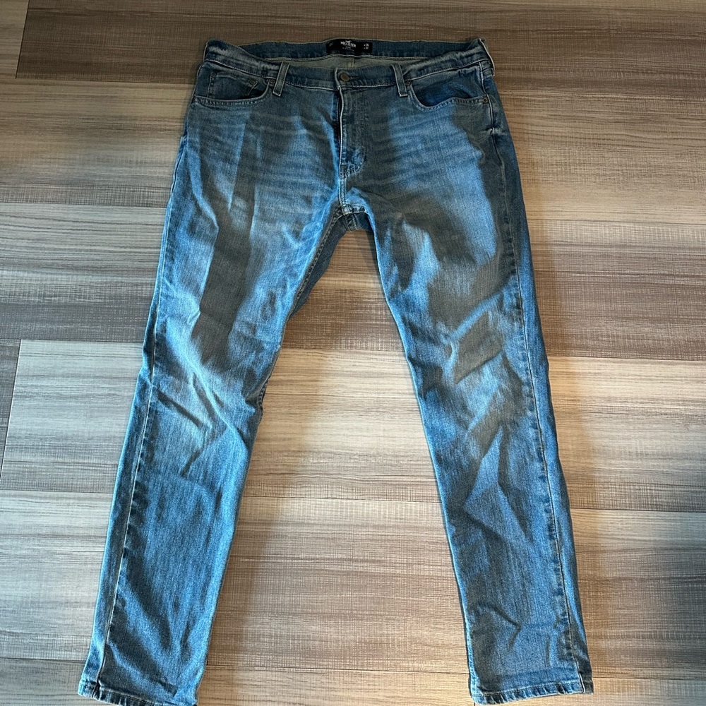 Men’s Hollister jeans